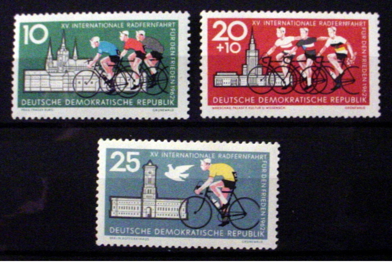 GERMAN DEMOCRATIC REPUBLIC # 603-604, B89.  15th Int'l Bicycle Peace Race. MNH (**) - Nuevos