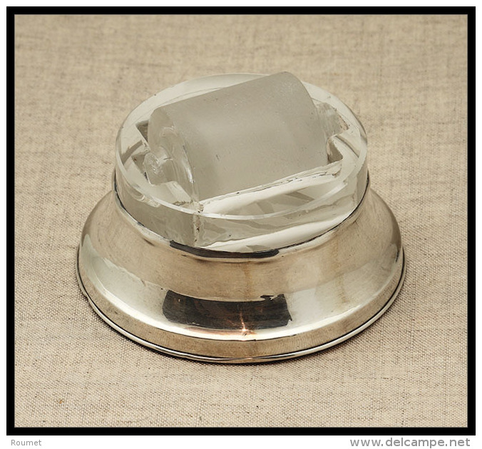 Mouille Timbres. Mod&egrave;le En Cristal Sur Socle En Argent, Rouleau Verre Sabl&eacute;, Diam.64, H.40mm. - TB - Contenitore Per Francobolli