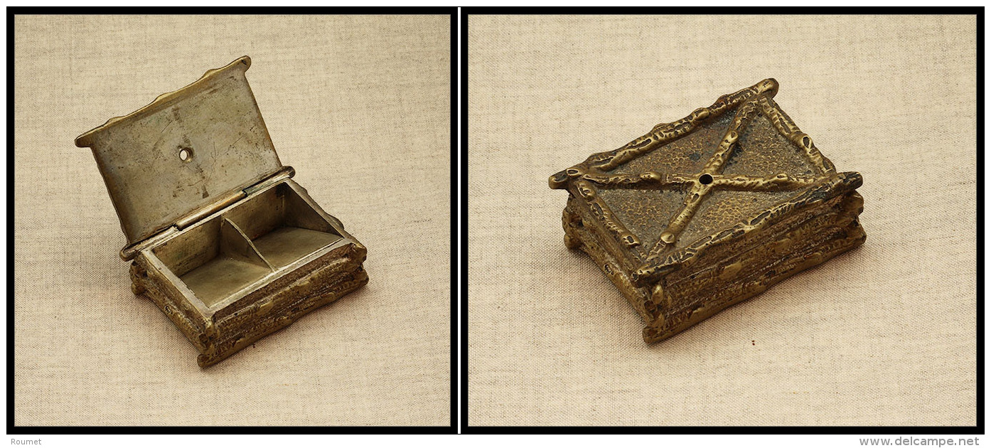 Bo&icirc;te En Bronze Dor&eacute; &agrave; D&eacute;cor "Rondins De Bois", 2 Comp., 60x40x25mm. - TB - Stamp Boxes