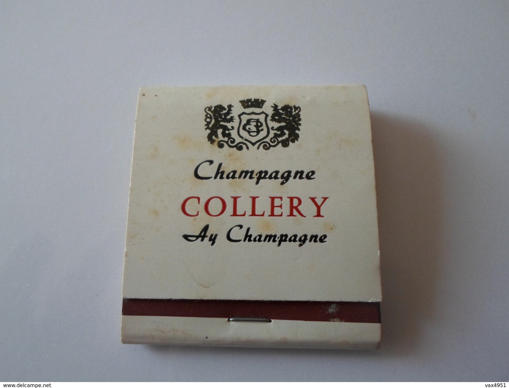 BOITE D ALLUMETTES CHAMPAGNE COLLERY  AY CHAMPAGNE   ****   A  SAISIR ******* - Boites D'allumettes