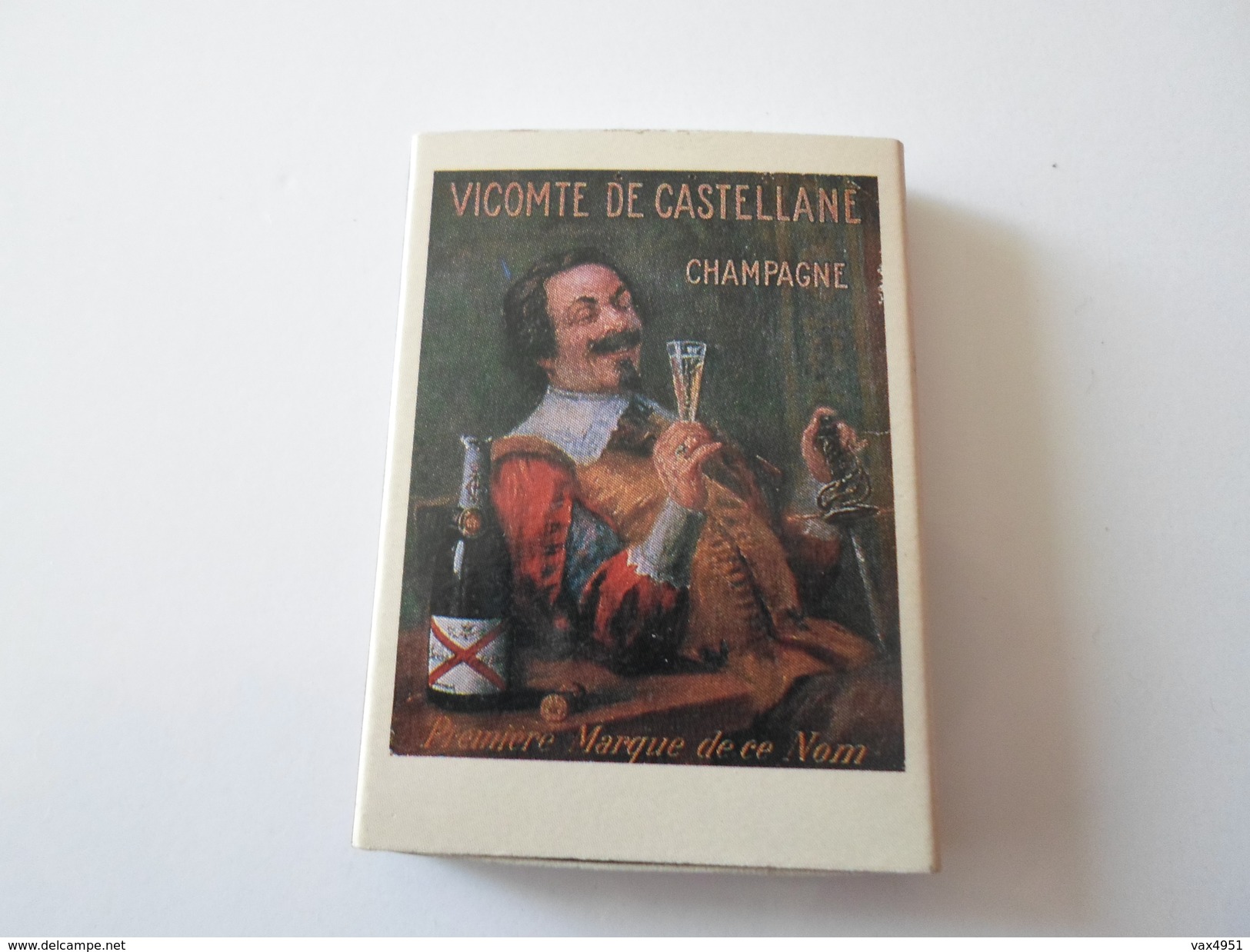 BOITE D ALLUMETTES CHAMPAGNE DE CASTELLANE  EPERNAY VICOMTE DE CASTELLANE  ****   RARE A  SAISIR ******* - Boites D'allumettes