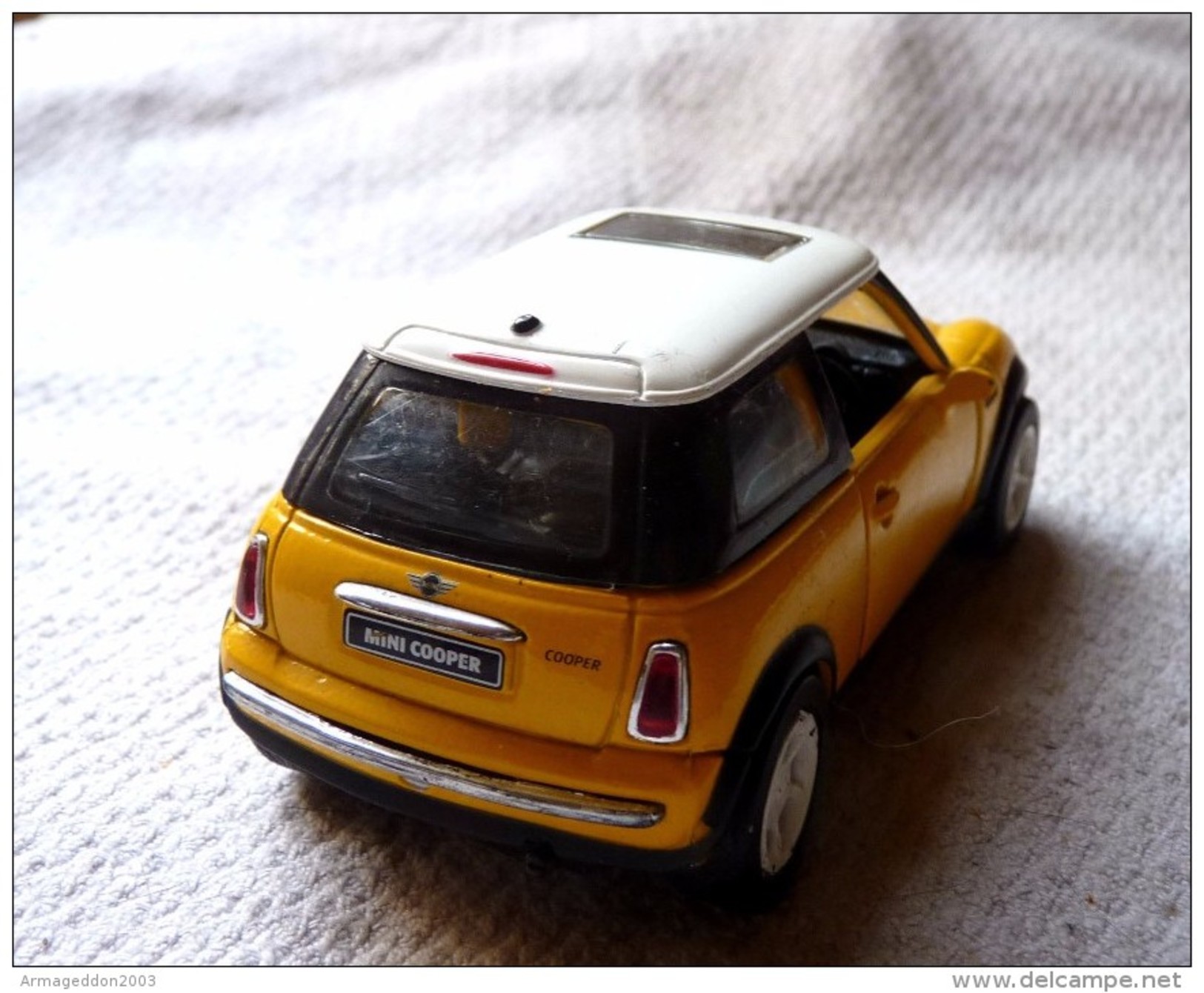 VOITURE 11 X 5 CM MINI COOPER BE - Collectors & Unusuals - All Brands