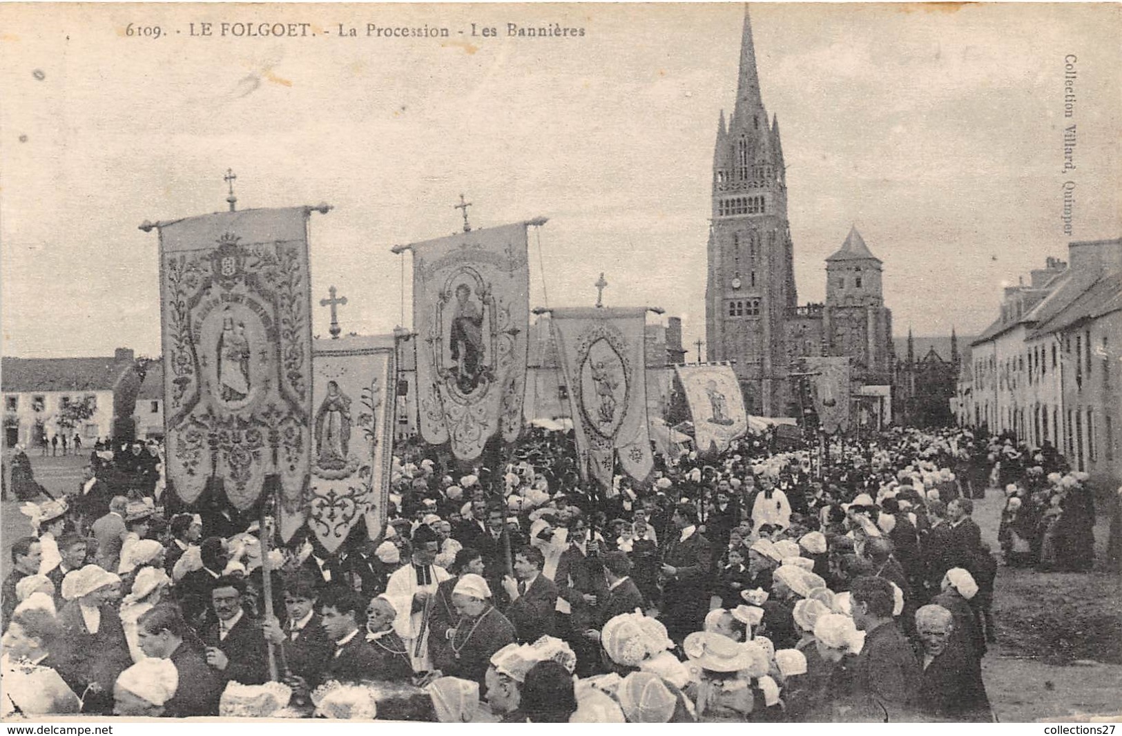 29-LE FOLGOET- LA PROCESSION , LES BANNIERES - Le Folgoët