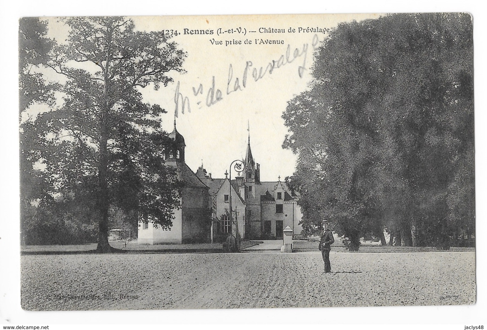 RENNES  (cpa 35)   Château De  Prévalaye - Vue Prise De L'avenue -    - L 1 - Rennes