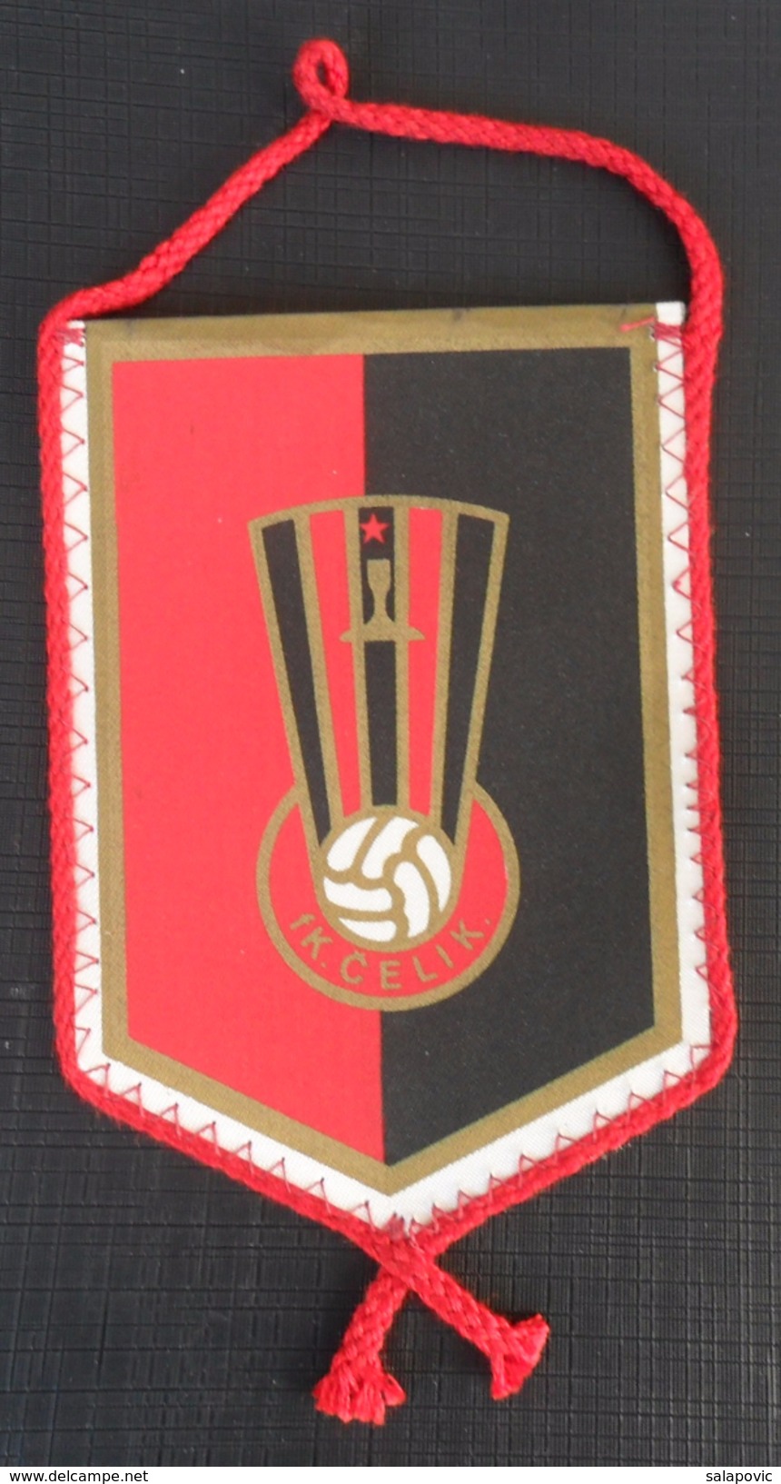 FK CELIK ZENICA BOSNIA, FOOTBALL CLUB, CALCIO OLD PENNANT - Habillement, Souvenirs & Autres