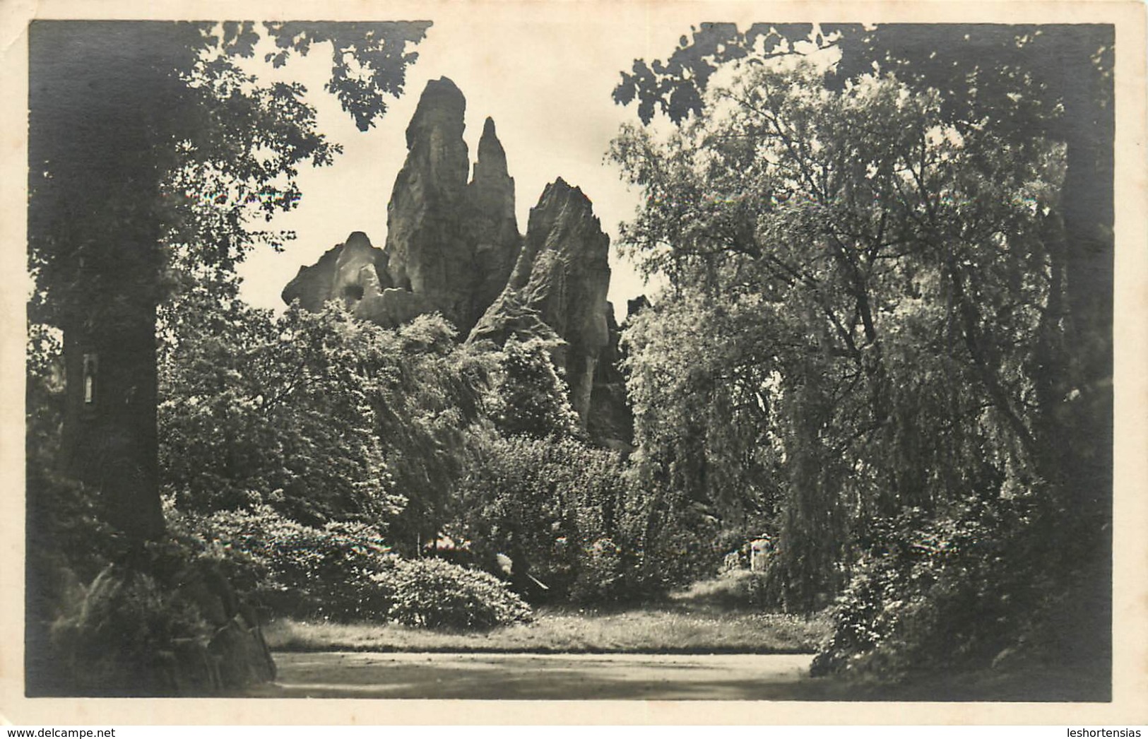 SEITENBLICK AUF DAS HOCHGEBIRGE HAMBURG - Stellingen