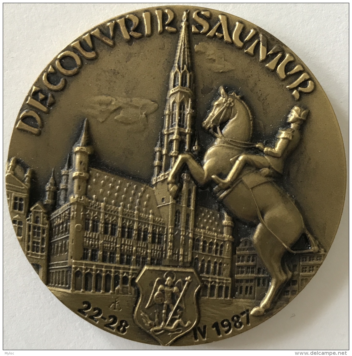 Médaille. Découvrir Saumur. 22-28 1987. Diamètre 50 Mm - Poids 64 Gr. - Tourist