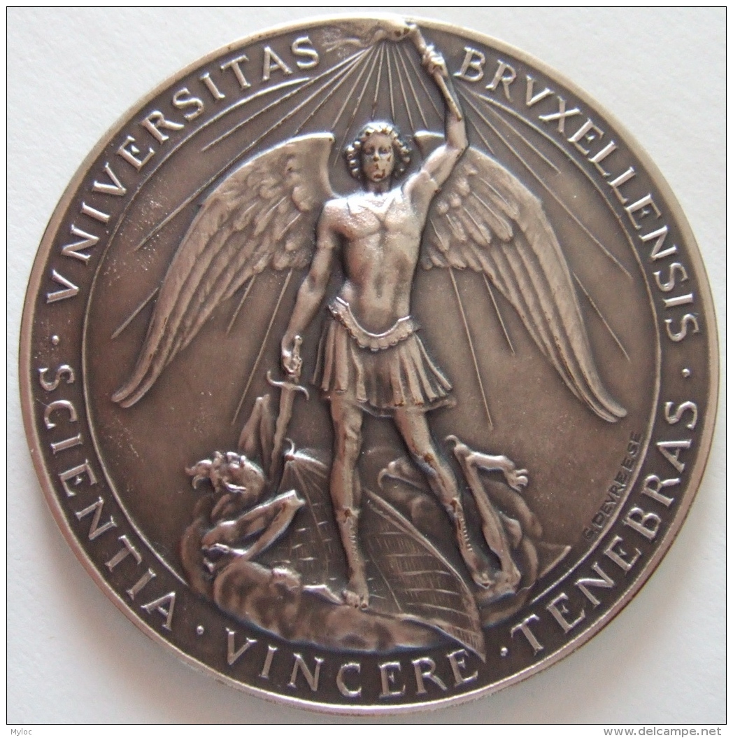 Médaille. Université Libre De Bruxelles ULB. Hommage Prof. Hubert Figeys. 1967-2000 G. Devreese. Diam. 66mm - 103 Gr - Professionals / Firms