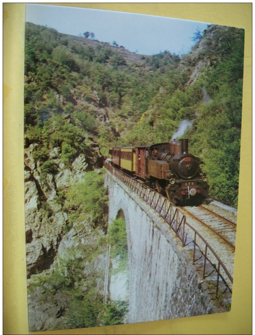 TRAIN 2844 - VUE 5/6 - CHEMIN DE FER DU VIVARAIS - LIGNE TOURNON-LAMASTRE - LE TRAIN ACCROCHE A LA COLLINE - Trains