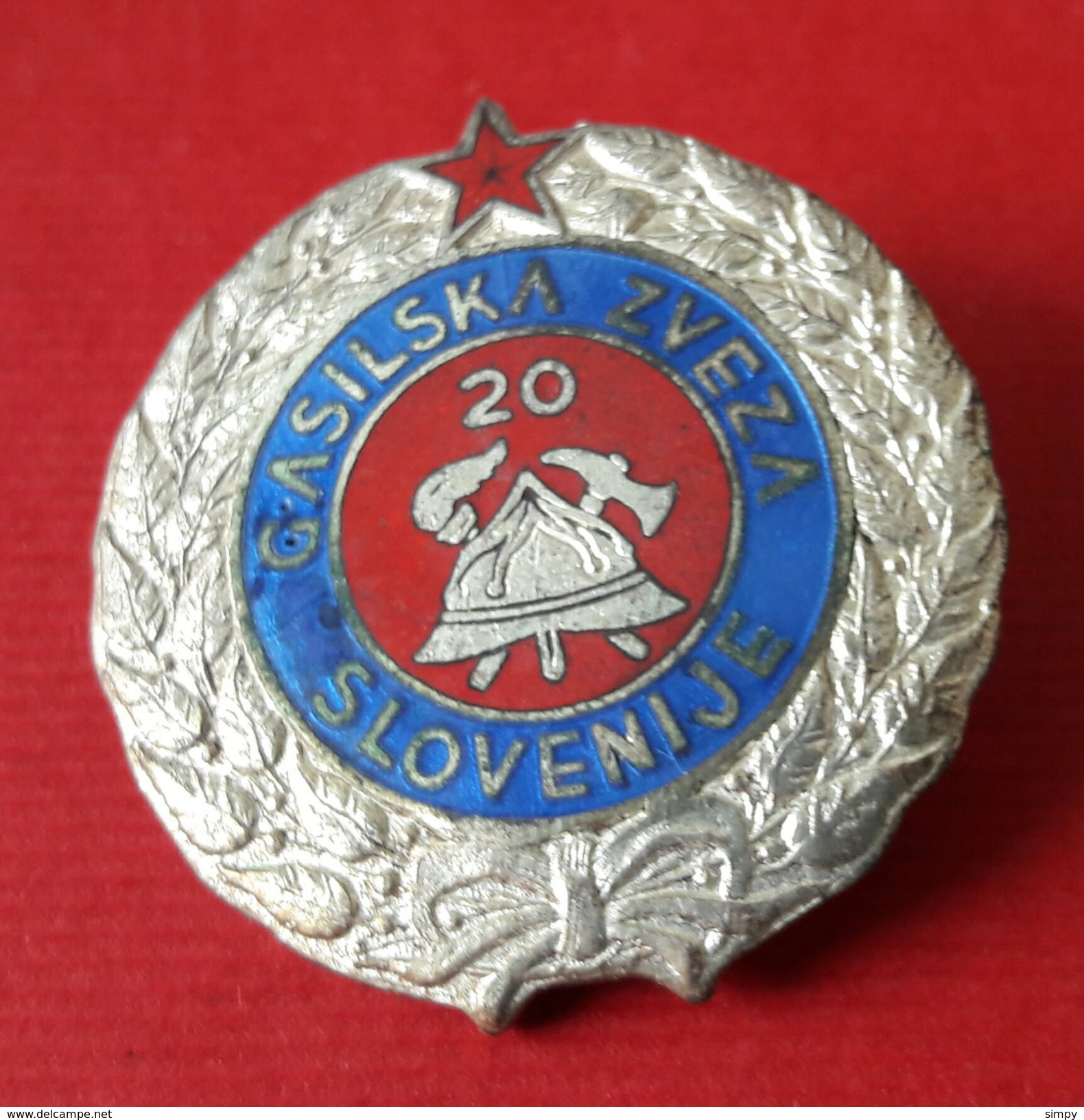 Silver Medal 20 Years Fire Federation Of Slovenia Firefighters Association Of Slovenia Firefighter Helmet - Firemen