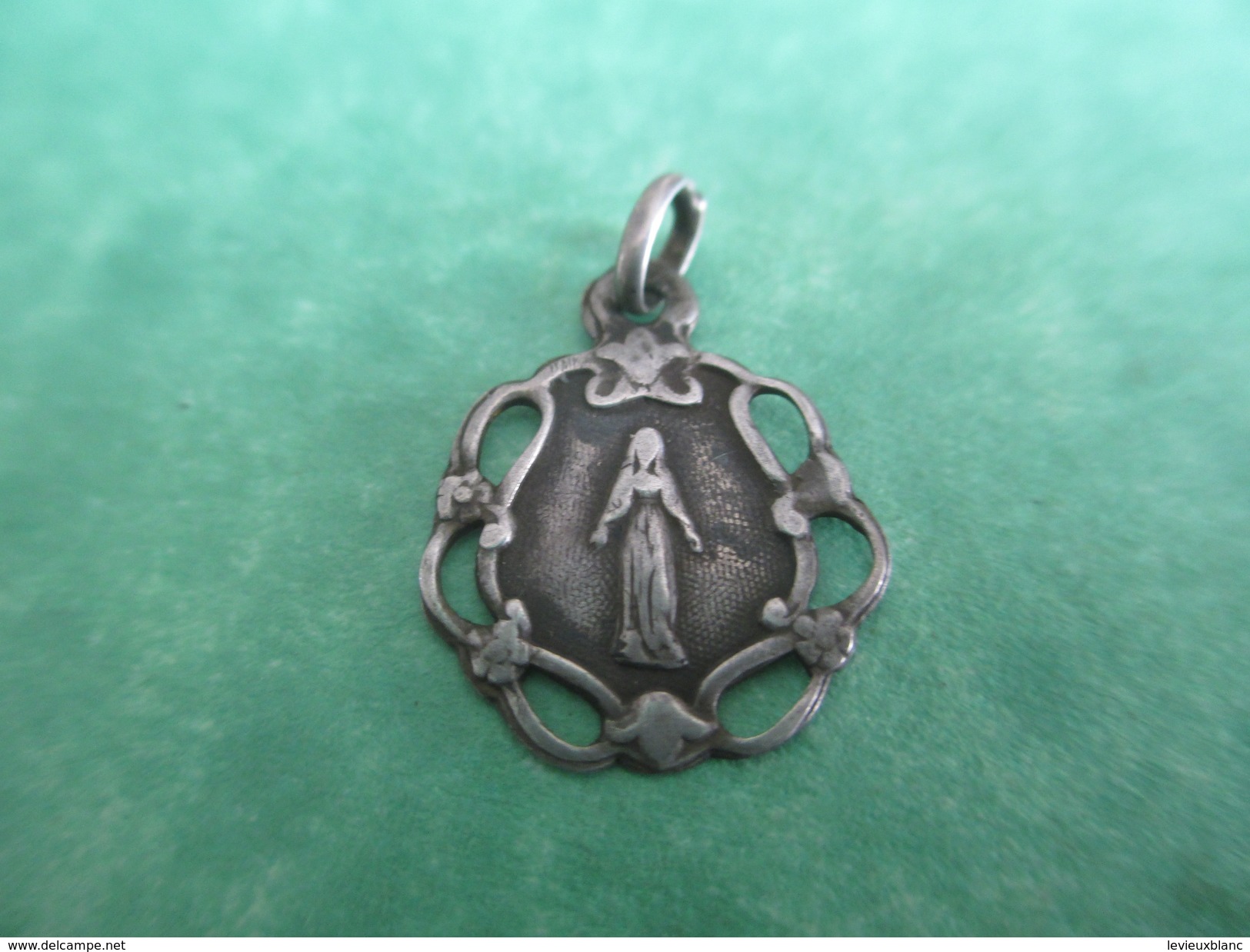 Médaille Religieuse Ancienne/Mini Médaille/ Vierge Marie /Contours Dentelé/Argent ? /XIXéme            CAN336 - Religion &  Esoterik