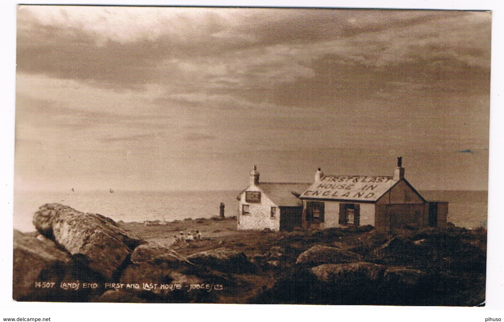 UK2685     LAND"S END : First And Last House - Land's End