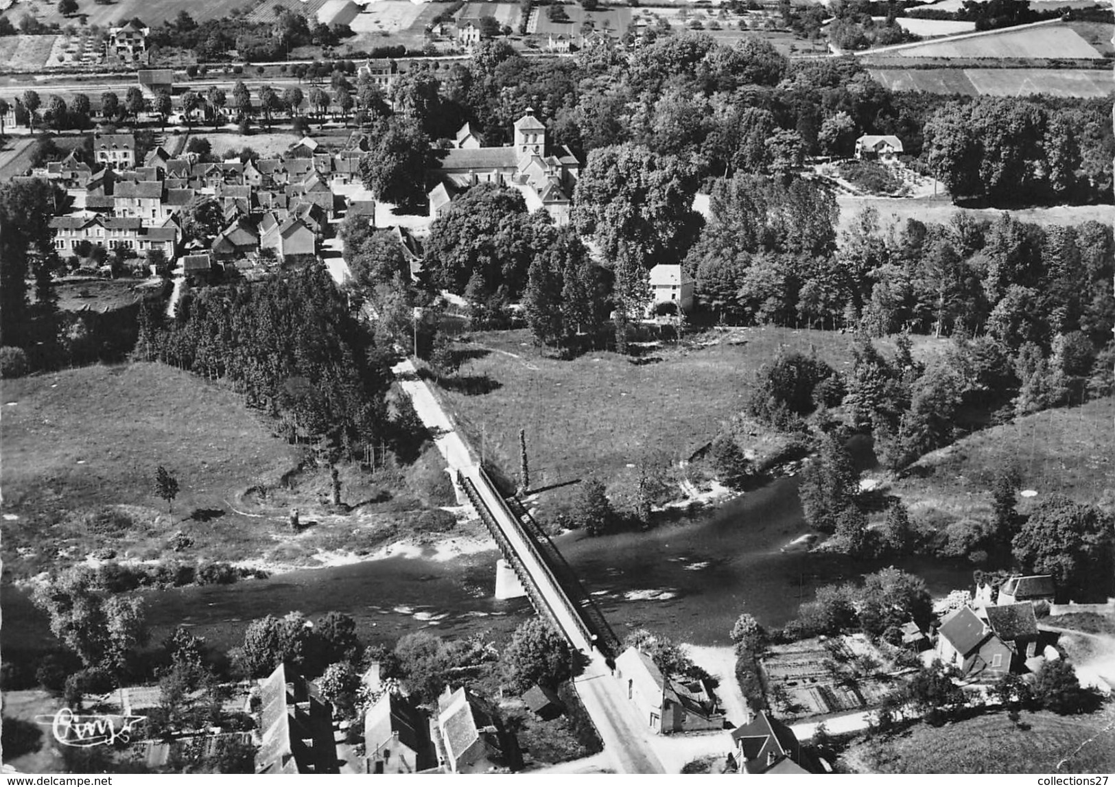 36-RUFFEC- VUE PANORAMIQUE AERIENNE - Autres & Non Classés