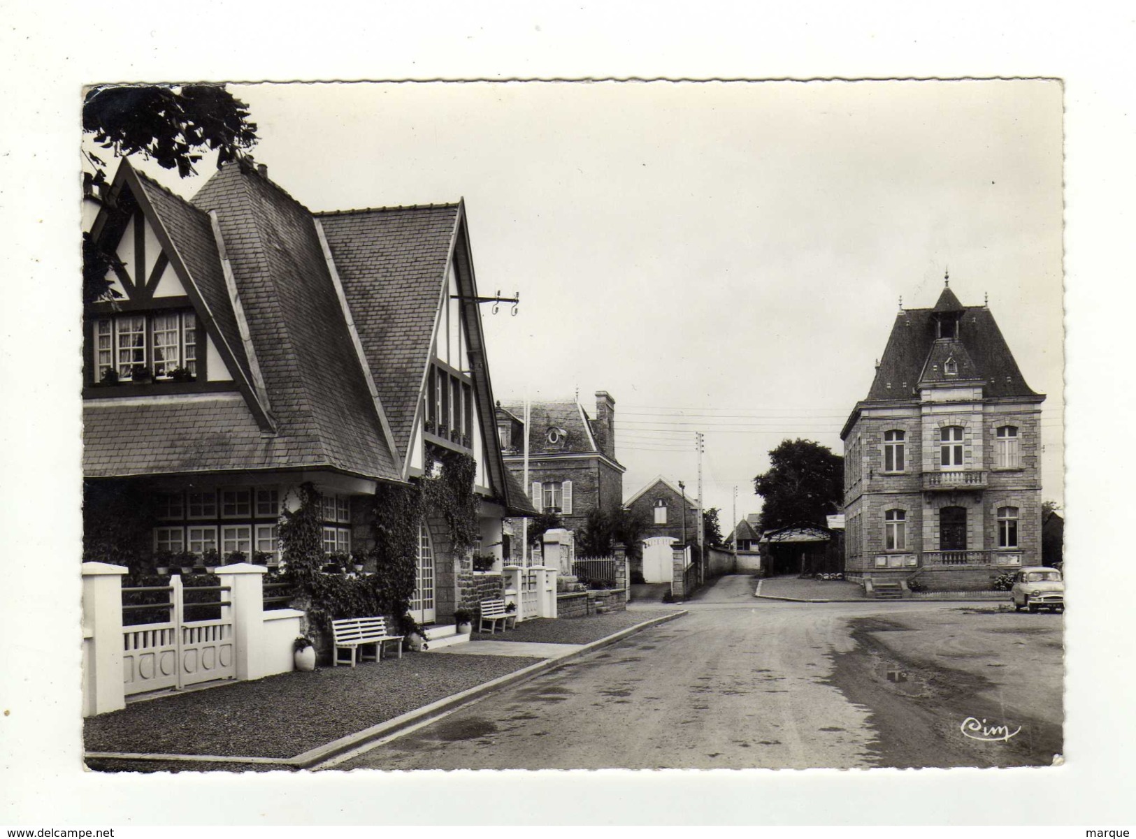 Cpsm N° 30 EVRAN Mairie Dispensaire Et Monument Aux Morts - Evran