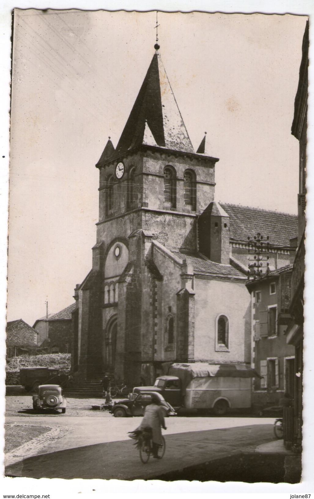 CPA   87   ORADOUR SUR VAYRES    L EGLISE - Oradour Sur Vayres