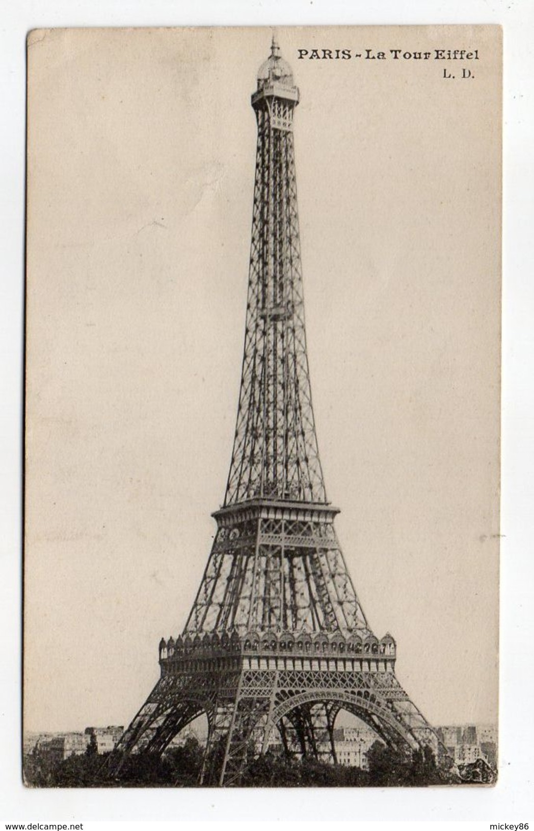 Beau Cachet Manuel  PARIS  114  (10ème Arr) Sur Carte Postale Tour Eiffel - Cachets Manuels