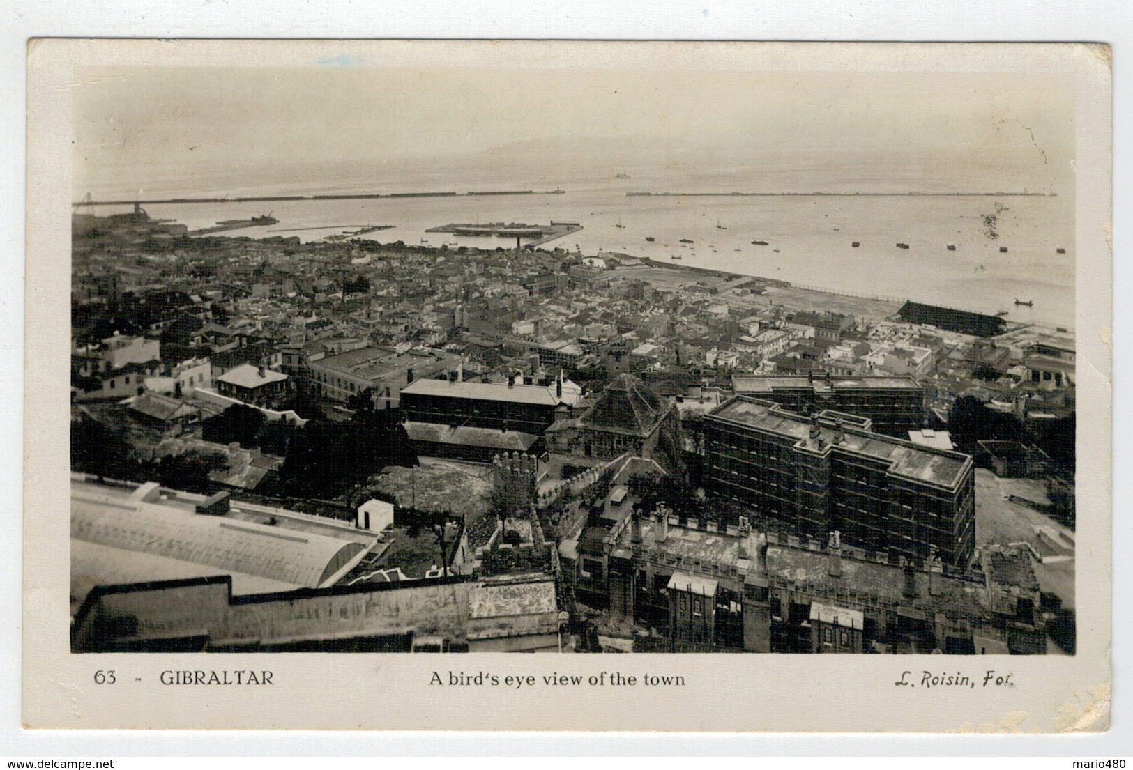 GIBRALTAR   A  BIRD'S EYE VIEW OF  THE  TOWN   (FLAMME)         2 SCAN    (VIAGGIATA) - Gibilterra