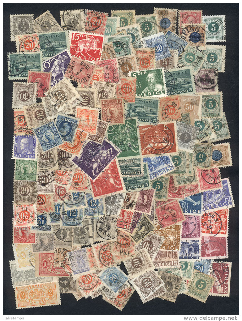 Lot Of Several Hundred Stamps, Most Of Them Old And Used (including Few Which Are Modern, And Also Unused), In... - Autres & Non Classés