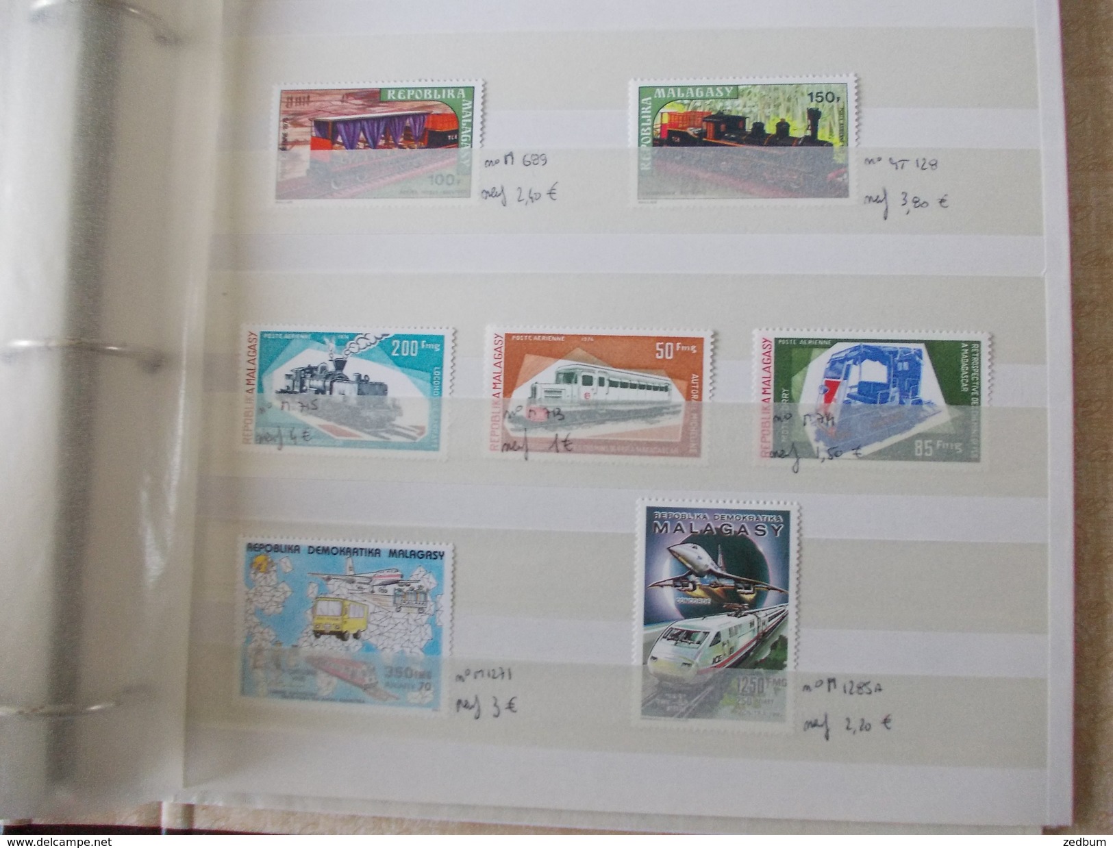 ALBUM 6 collection de timbres avec pour thème le chemin de fer train de tout pays valeur 344.55 &euro;