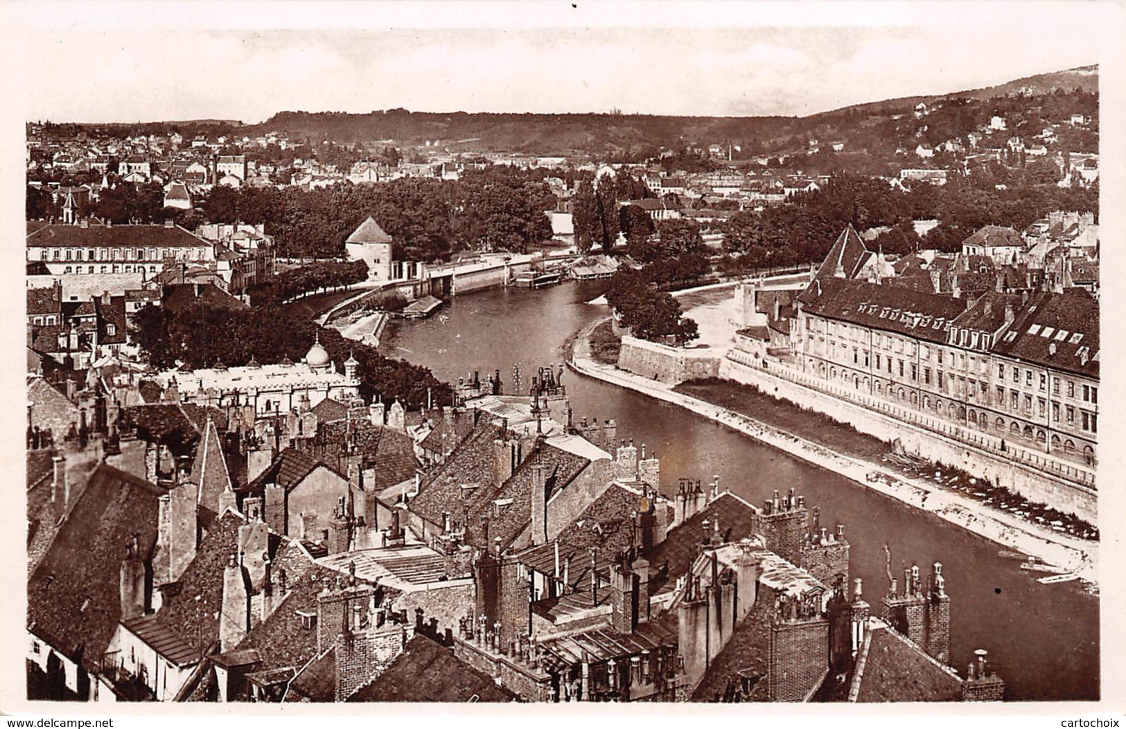 25 - Besançon - Le Doubs - Les Quais - Besancon