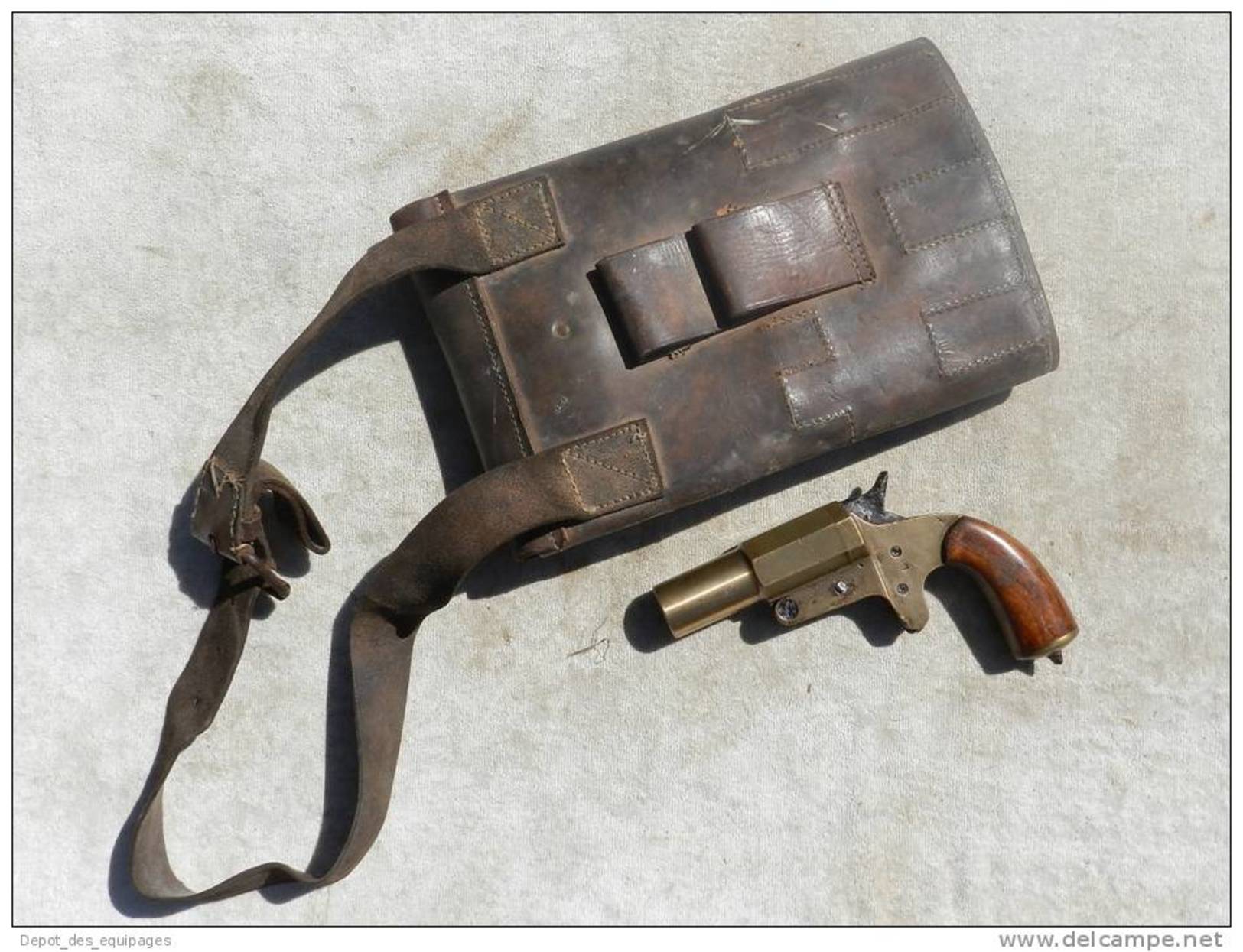 PISTOLET LANCE FUSEES + RARE ETUI CUIR Modéle 1918 ......... - Armes Neutralisées