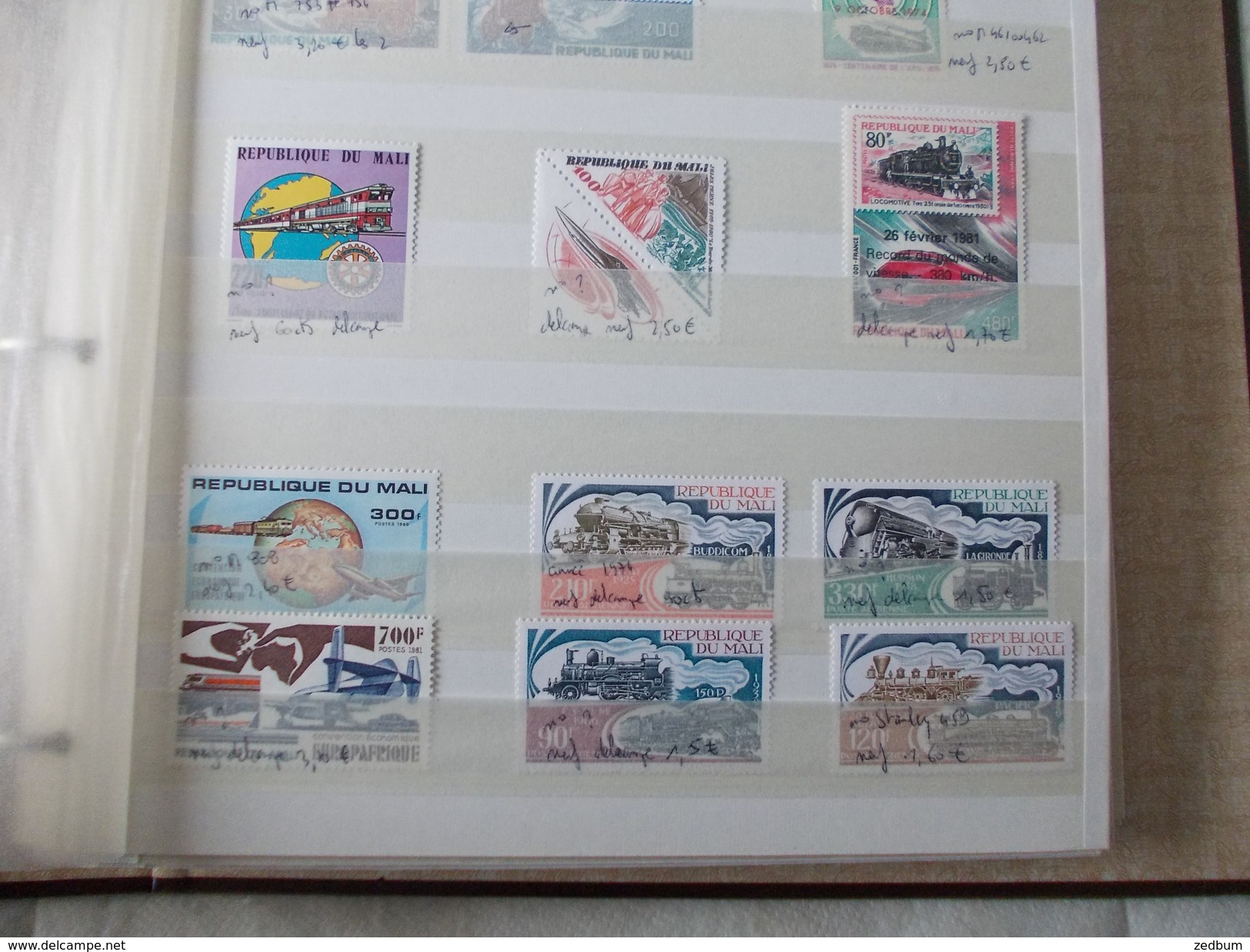 ALBUM 7 Collection De Timbres Avec Pour Thème Le Chemin De Fer Train De Tout Pays Valeur 286.40 &euro; - Colecciones (en álbumes)