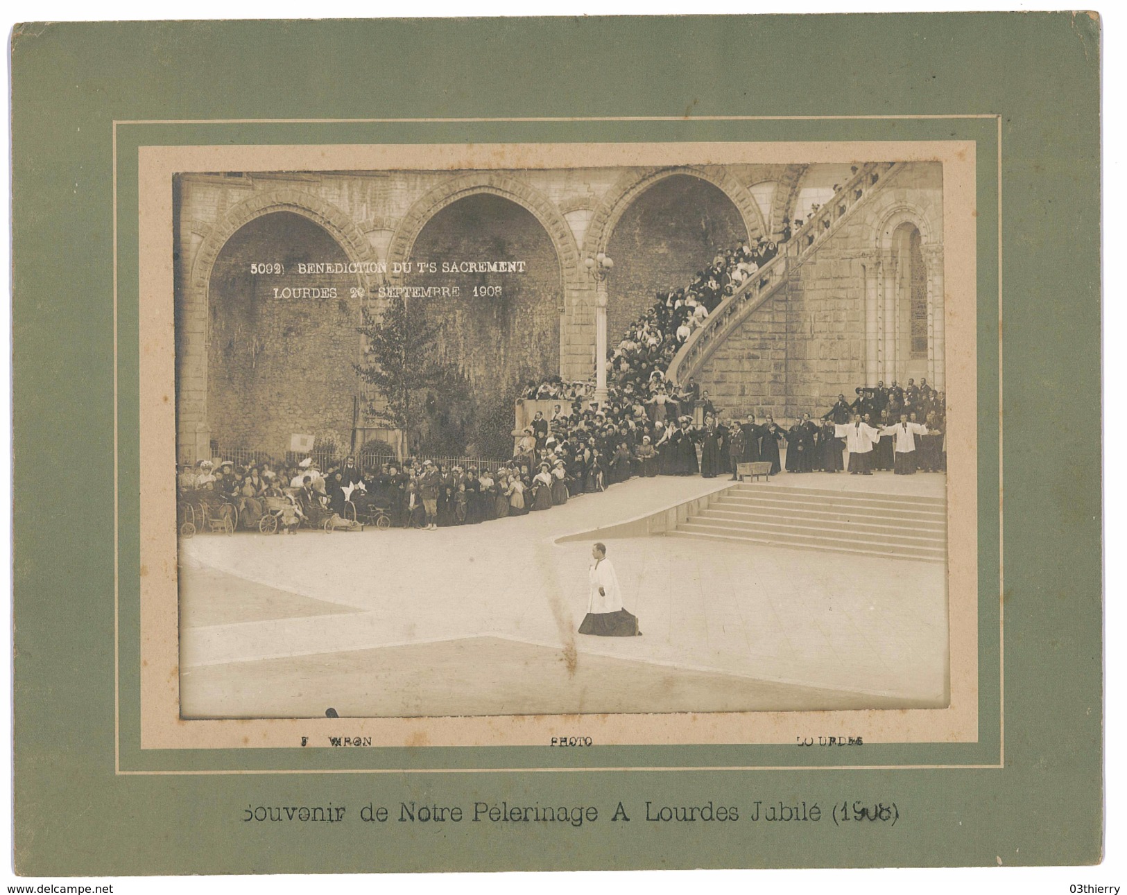 PHOTOGRAPHIE LOURDES 1908 BENEDICTION DU SAINT SACREMENT PHOTO F. VIRON - Luoghi