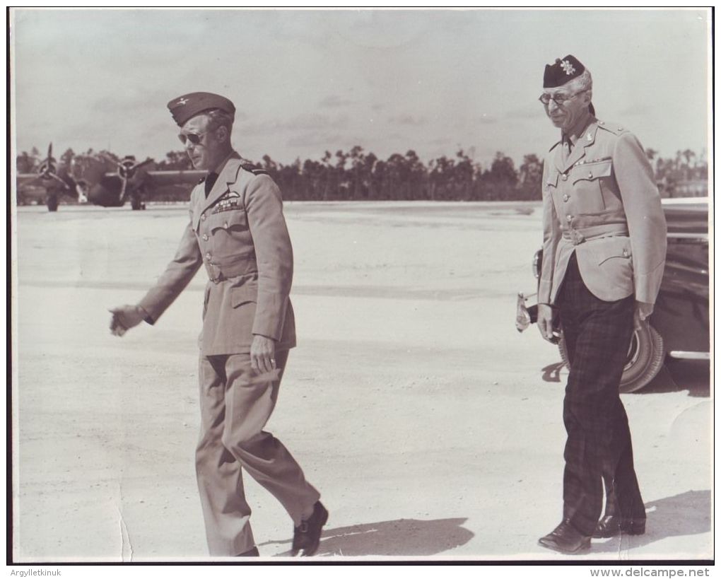 ORIGINAL PHOTO DUKE OF WINDSOR NASSAU BAHAMAS RAF 1943 MAJOR GRAY PHILLIPS - Beroemde Personen