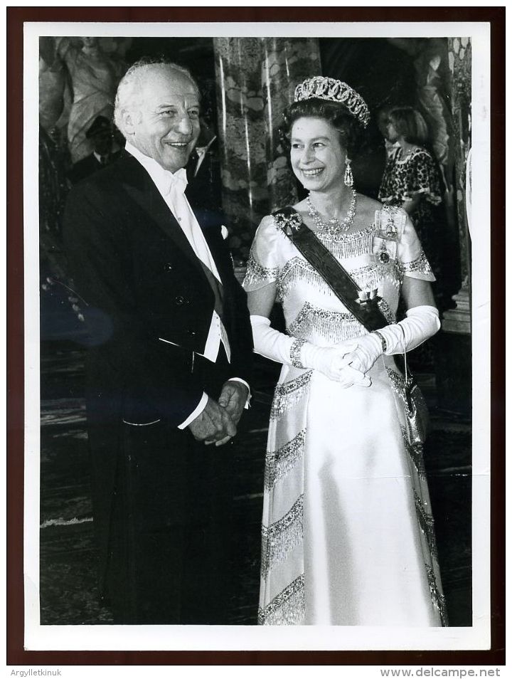 HM QUEEN ELIZABETH PRESIDENT OF GERMANY 1978 - Famous People