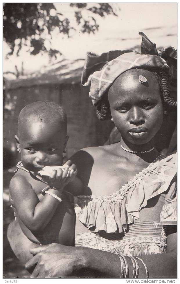 Afrique - Sénégal - Jeune Fille Et Bébé - Ethnie Wolof - Sénégal