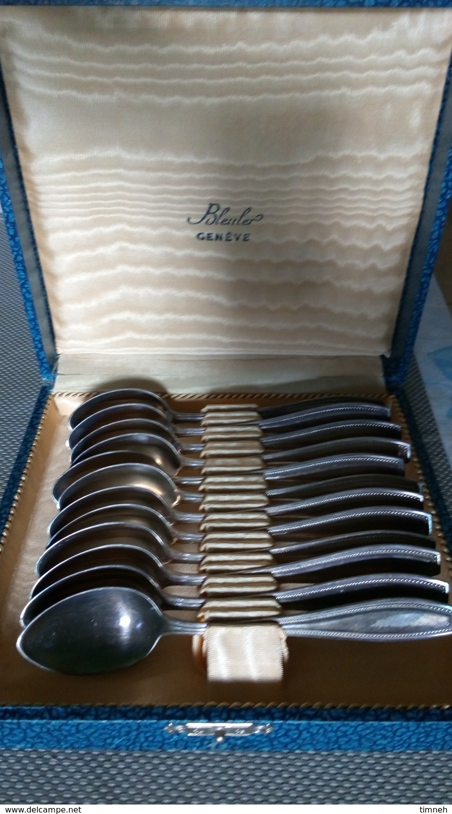 Coffret BLEULER GENEVE - 12 cuillères à dessert métal argenté - decor classique "pointillés"