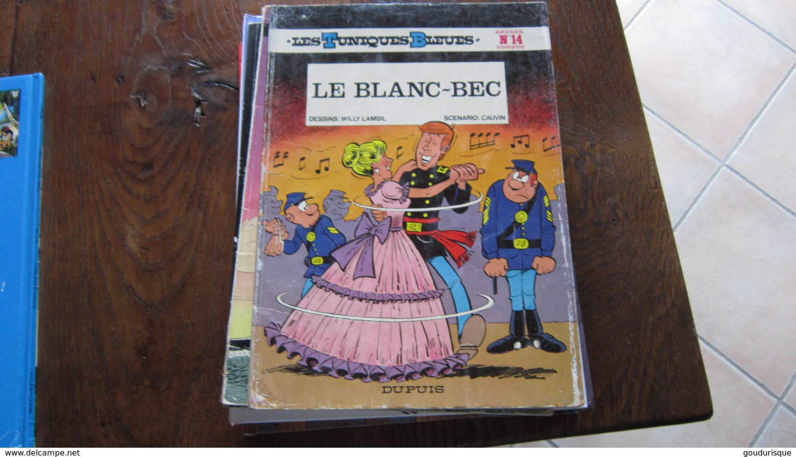 LES TUNIQUES BLEUES T14 LE BLANC BEC  LAMBIL CAUVIN ALBUM SOUPLE - Tuniques Bleues, Les