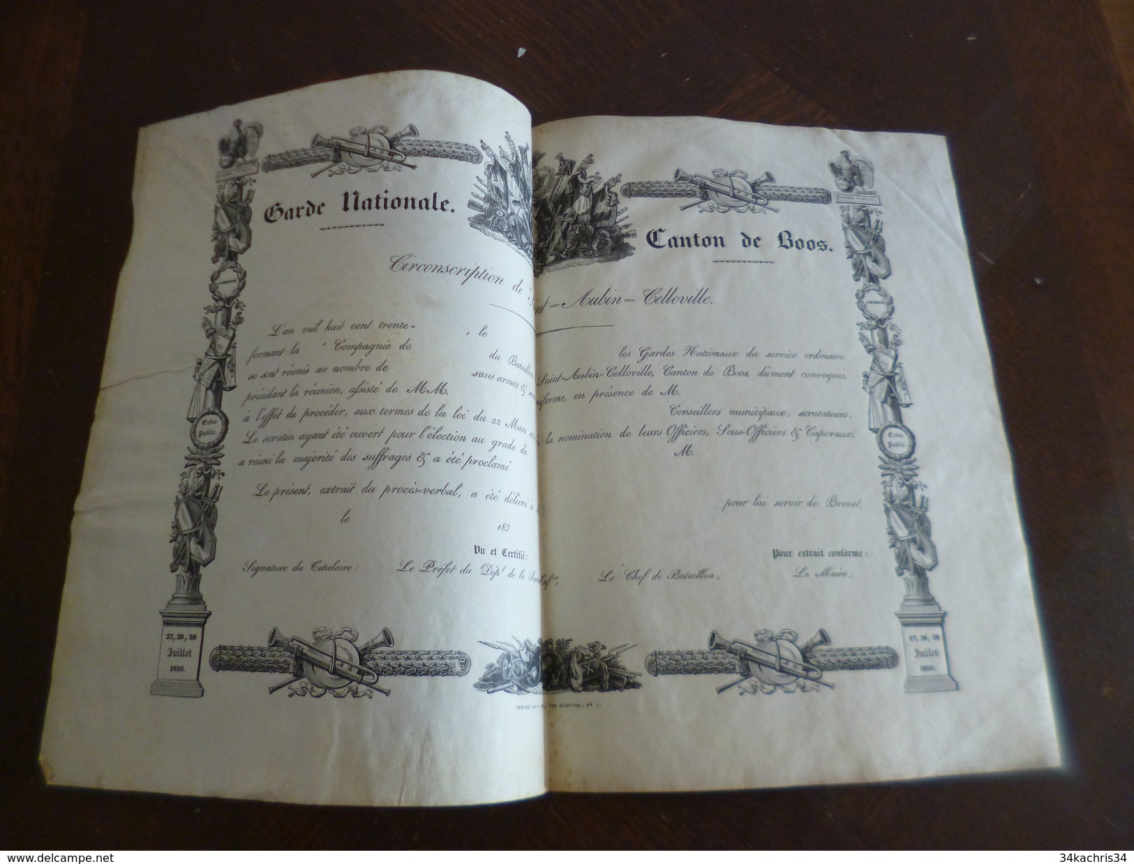 Sur Velin Rare Diplôme Vierge Illustré Garde Nationale Canton De Boos Vers 1830 France Seine Maritime  41,7 X 28.9 TBE - Diploma's En Schoolrapporten