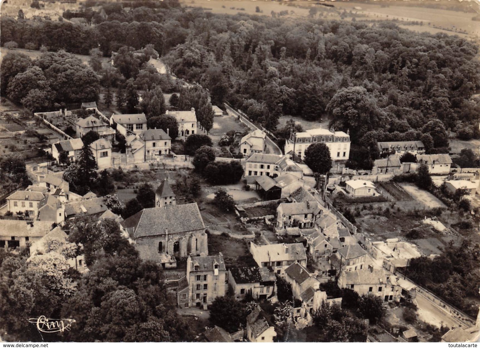 CPSM  95  MONTSOULT  VUE AERIENNE MAIRIE EGLISE  Grand Format 15 X 10,5 - Montsoult