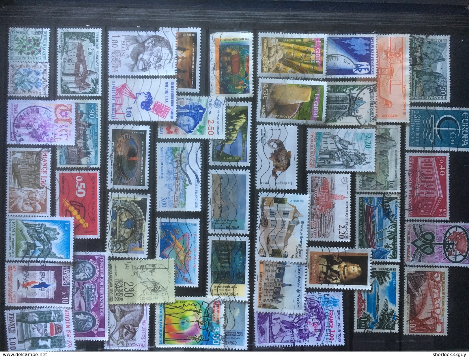 DIVERS MONDE + FRANCE. Plus de 2000 timbres différents. DEPART 15 EUROS