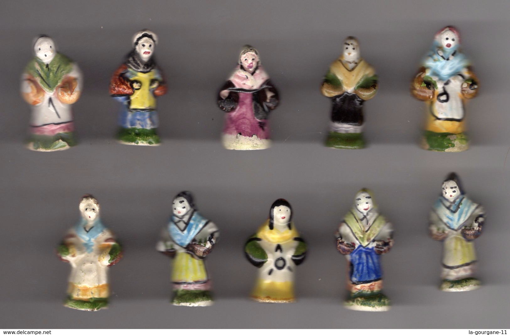 LOT 10 Fèves FEMME 2 PANIERS - CRECHE - SANTONS De Différentes Séries - Santini