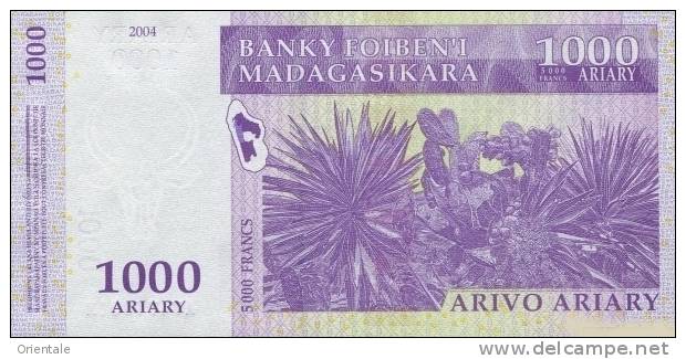 MADAGASCAR P. 89b 1000 A 2004 UNC - Madagaskar