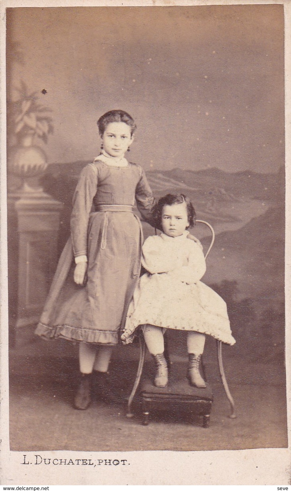 TOURNAI Anne 10 Ans Et CLotilde 5 Ans 1/2 De CAMPIGNEULLES Photo Cdv Par DUCHATEL 1870 Famille HOUTART - Anciennes (Av. 1900)