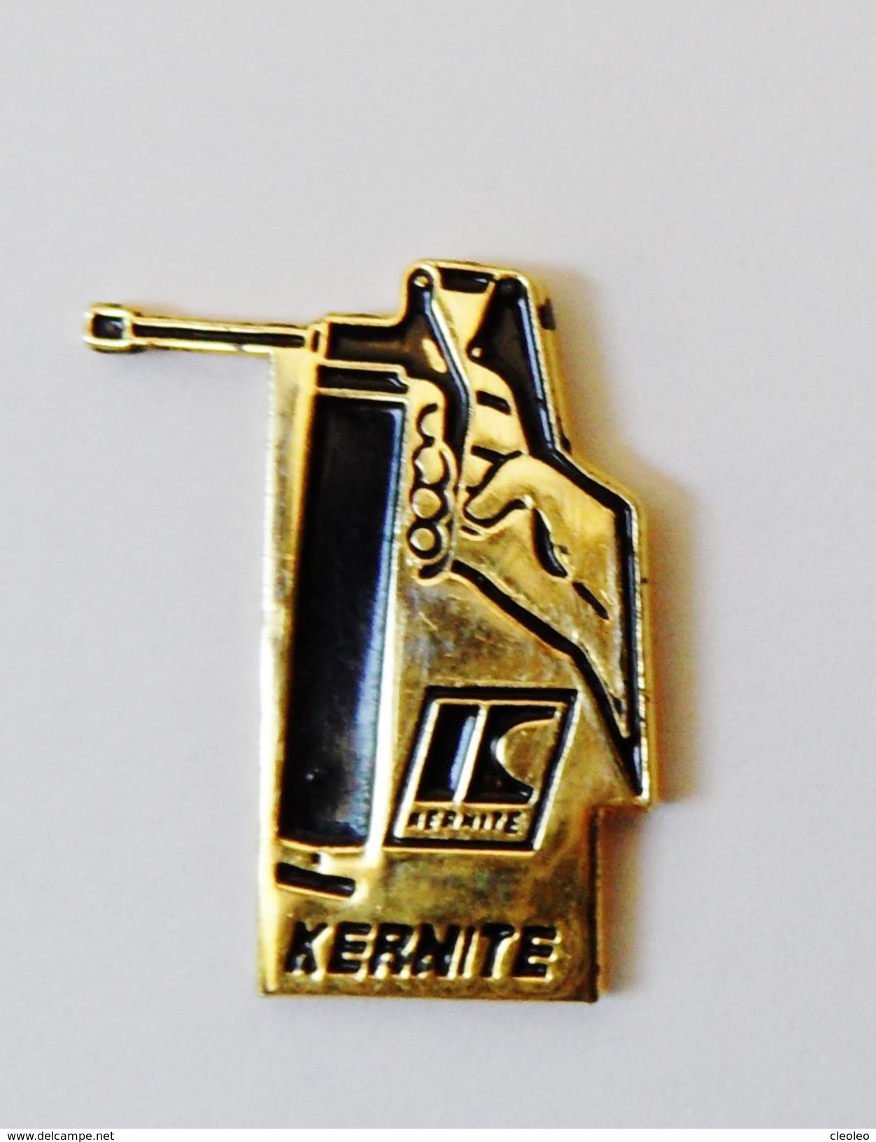 Pin's Lubrifiant Kernite - BL17 - Other & Unclassified