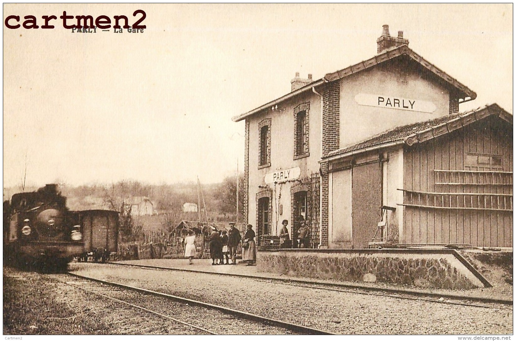 RARE CPA : PARLY LA GARE TRAIN LOCOMOTIVE 89 YONNE - Andere & Zonder Classificatie