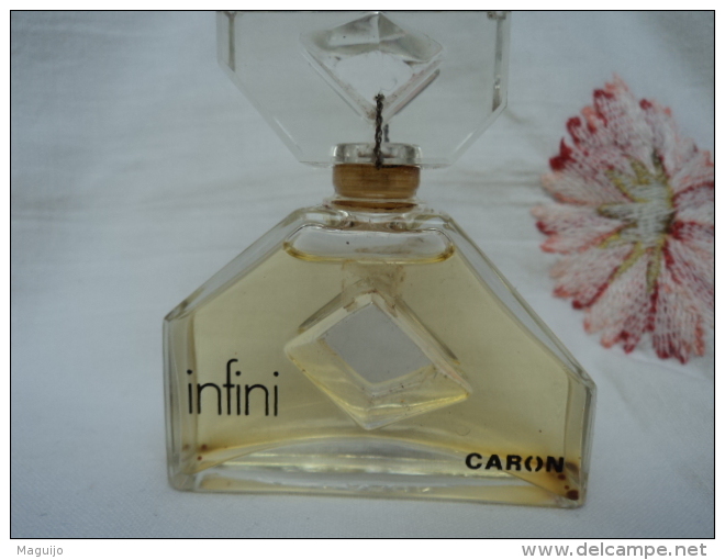 CARON" INFINI"  FLACON BOUCHON VERRE  ( PAS VAPO)  VENDU VIDE  LIRE ATTENTIVEMENT & VOIR!! - Miniatures Femmes (sans Boite)