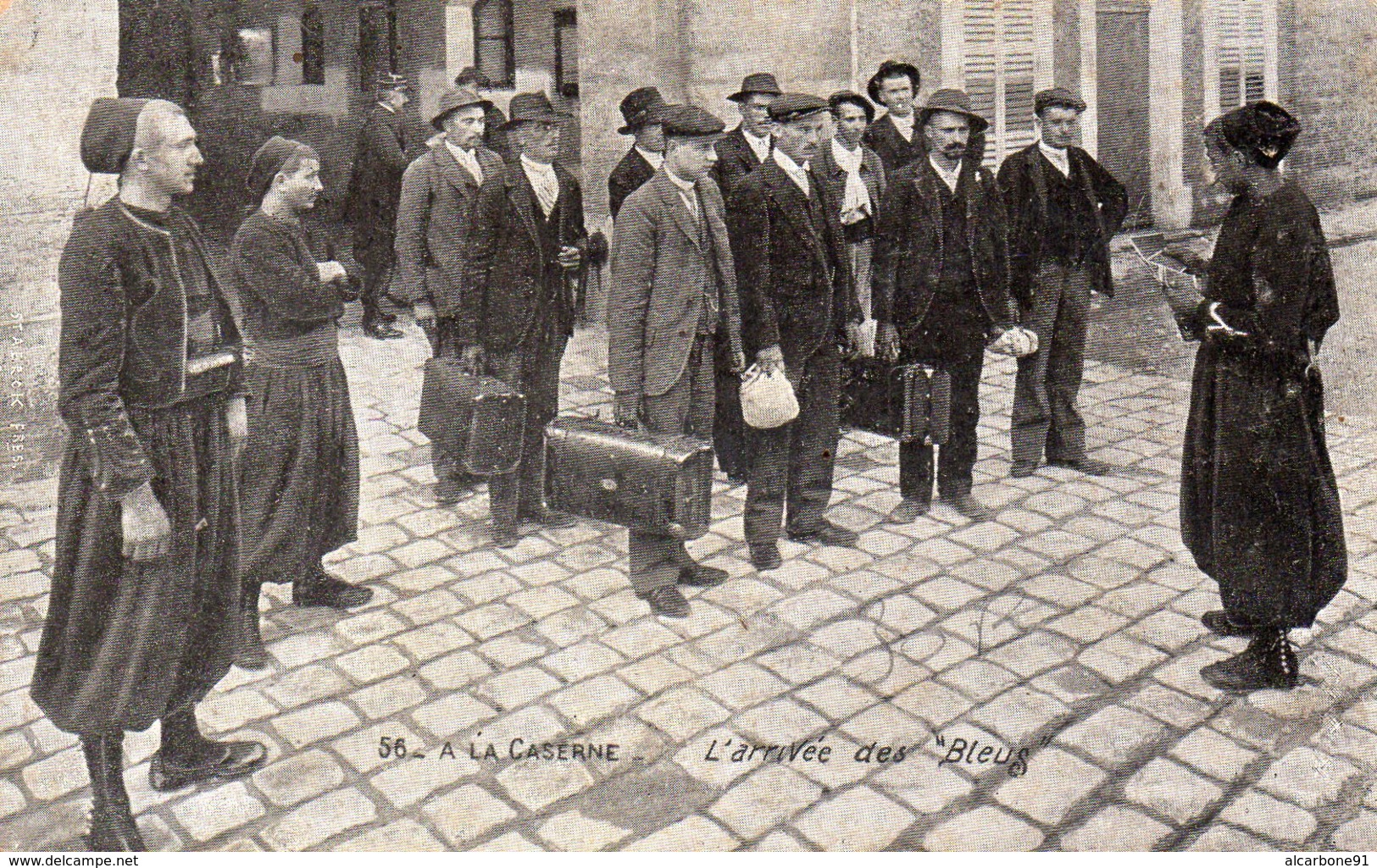 A LA CASERNE - L'arrivée Des Bleus - Barracks