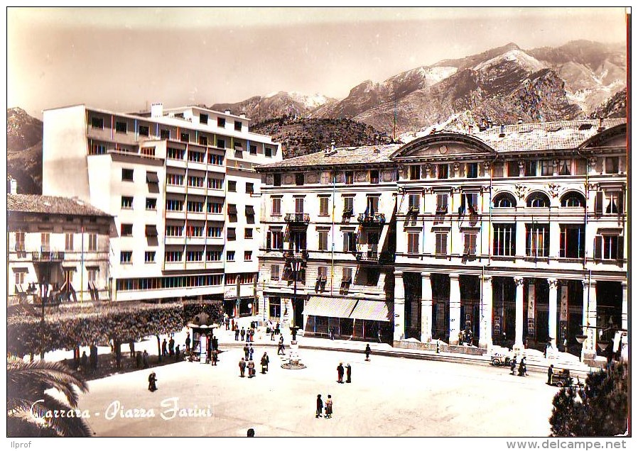 Carrara,  Piazza Farini  Anni '50 - Carrara