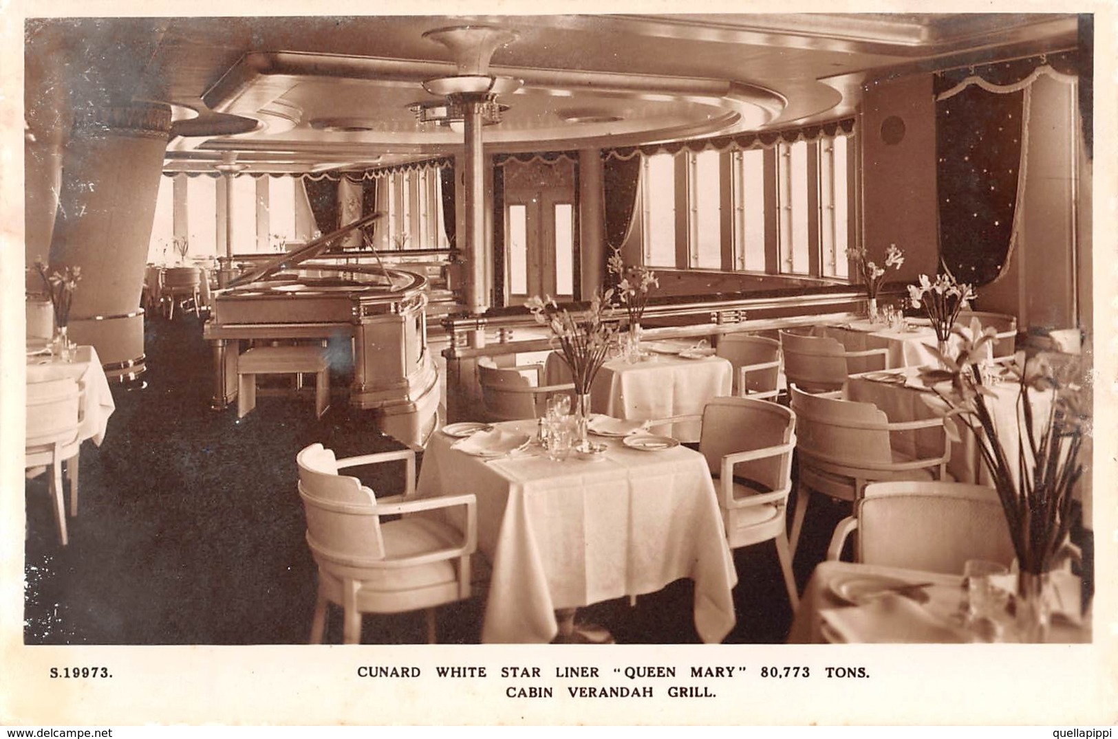 05828 "CUNARD WHITE STAR LINER - QUEEN MARY - 80773 TONS - CABIN VERANDAH GRILL" INTERNO CABINA.CART NON SPED - Banks