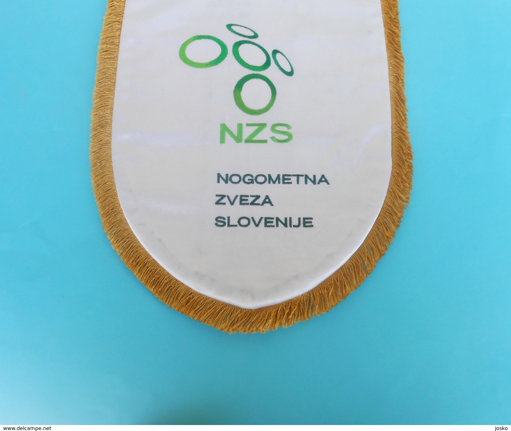 SLOVENIA v NEW ZEALAND - 2010 Internat. football match LARGE MATCH WORN PENNANT soccer fussball fanion flag bandierina