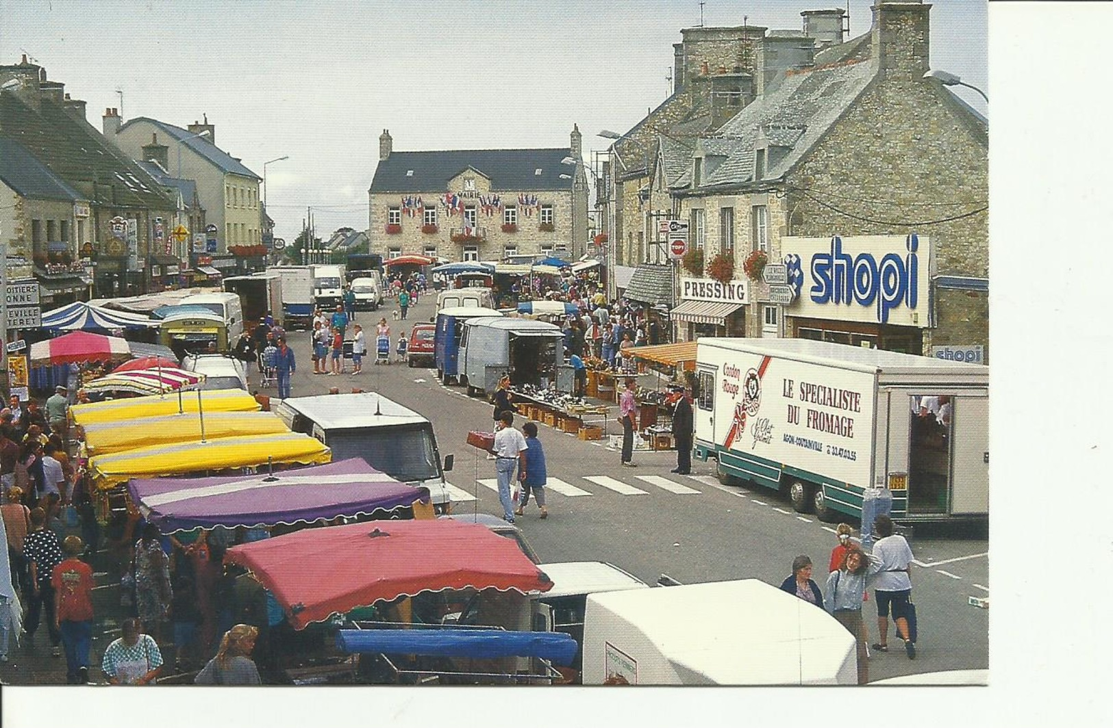 CPM CANTON DES PIEUX JOUR DE MARCHE - Other & Unclassified