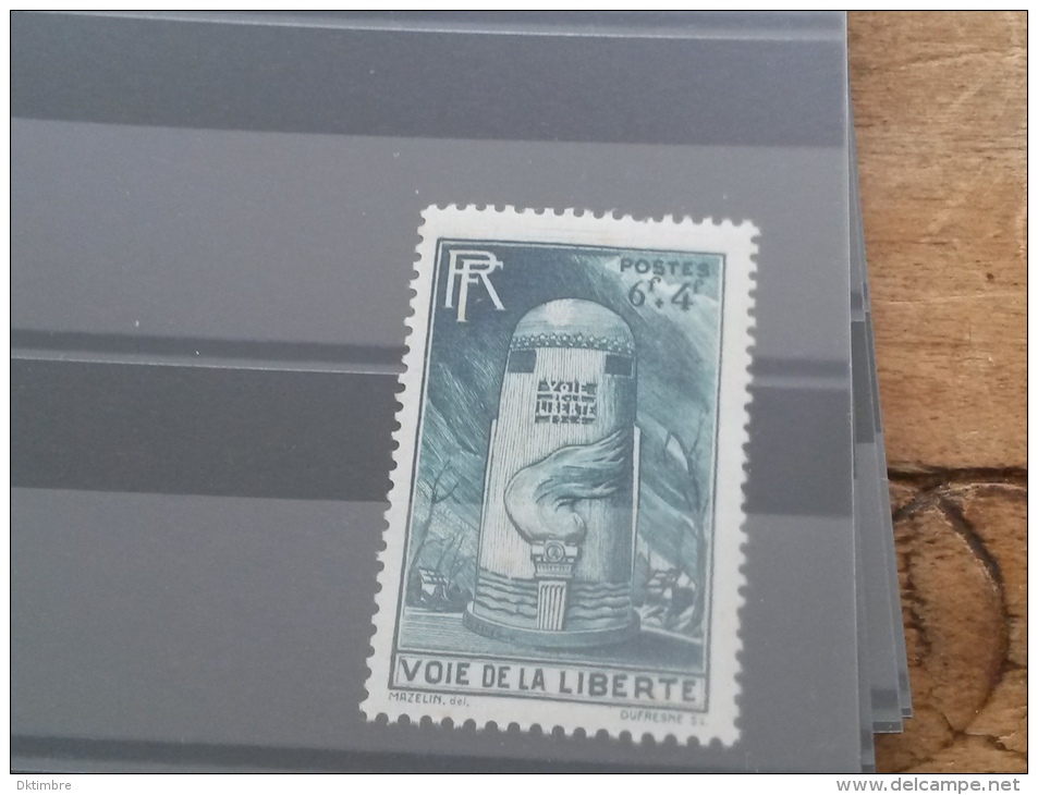 LOT 208658 TIMBRE DE FRANCE NEUF** N°788 LUXE GOMME D ORIGINE - Unused Stamps