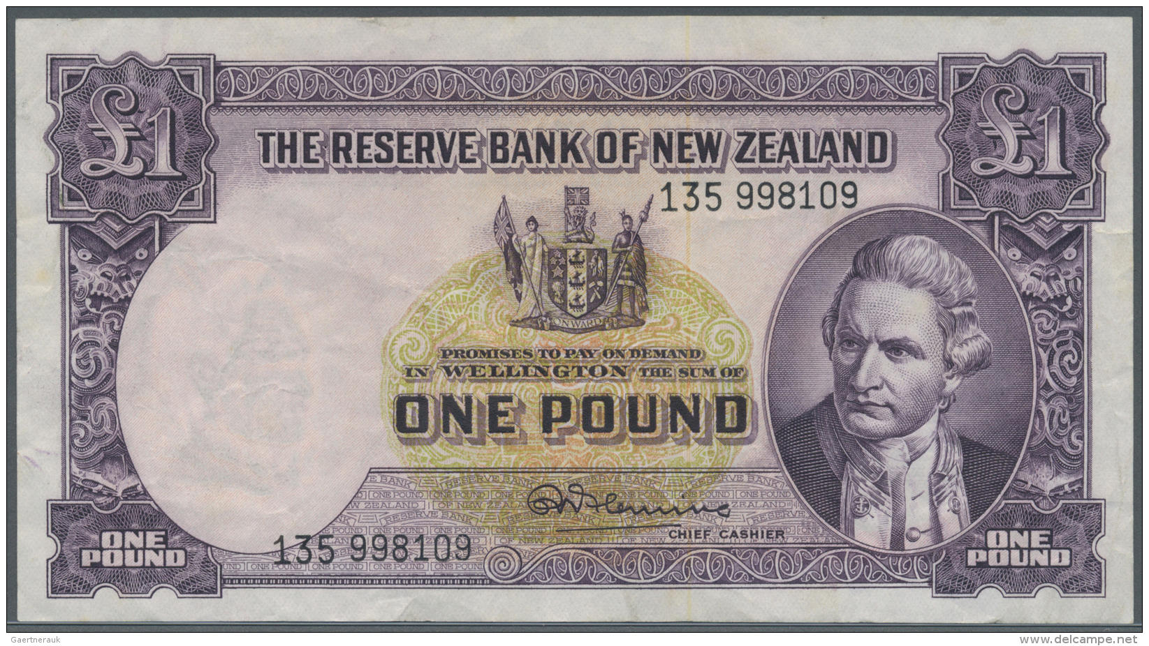 New Zealand / Neuseeland: 1 Pound ND P. 159d, Vertical Folds And Creases In Paper, No Holes Or Tears, Paper Still Crisp - Nouvelle-Zélande