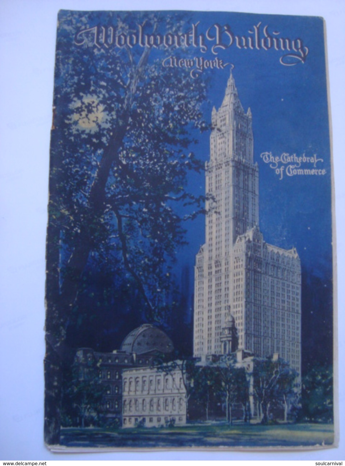 WOOLWORTH BUILDING. NEW YORK. THE CATHEDRAL OF COMMERCE - USA 1929. 26 PAGES B/W PHOTOS - Architecture