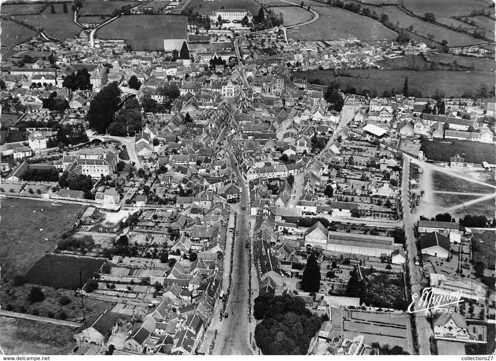 58-CORBIGNY- VUE AERIENNE - Corbigny